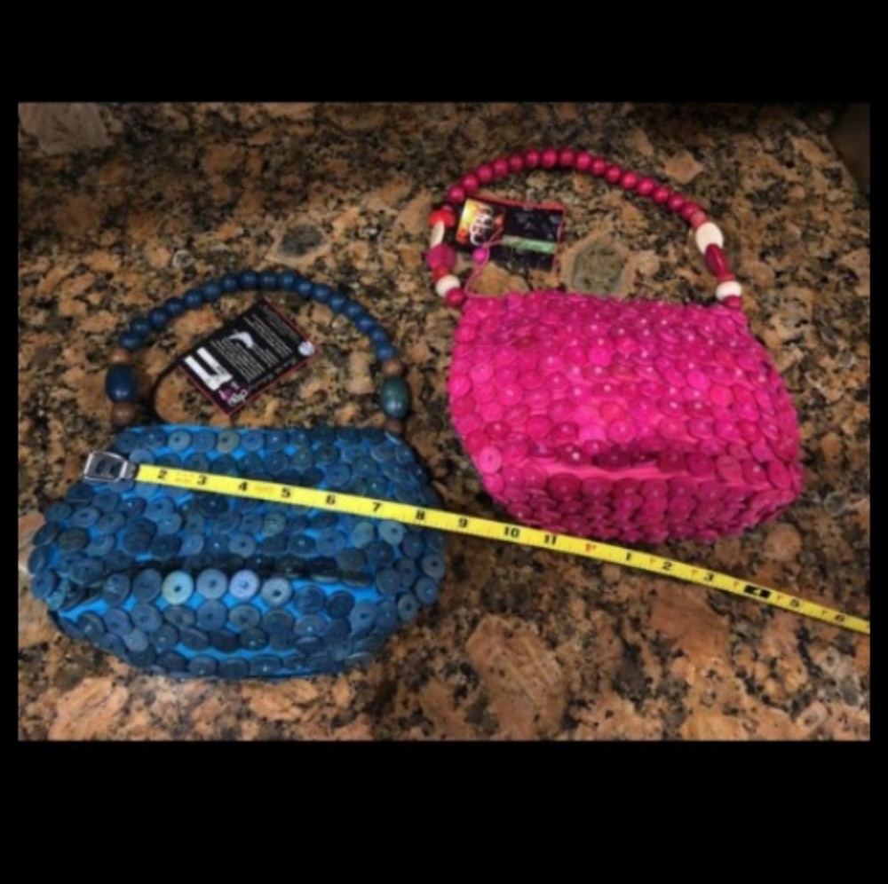 2 beaded purses - Picture 4 of 5